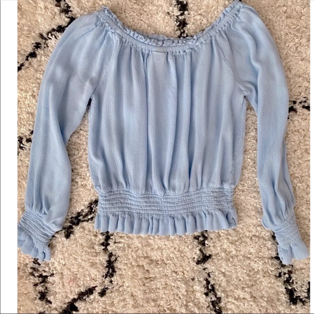 Blue blouse. - Picture 2 of 3